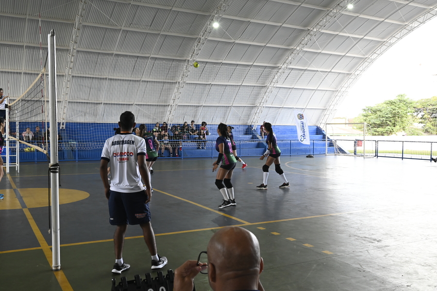 Itaquiraí conquista o título de campeã do Quadrangular Regional de Voleibol Feminino