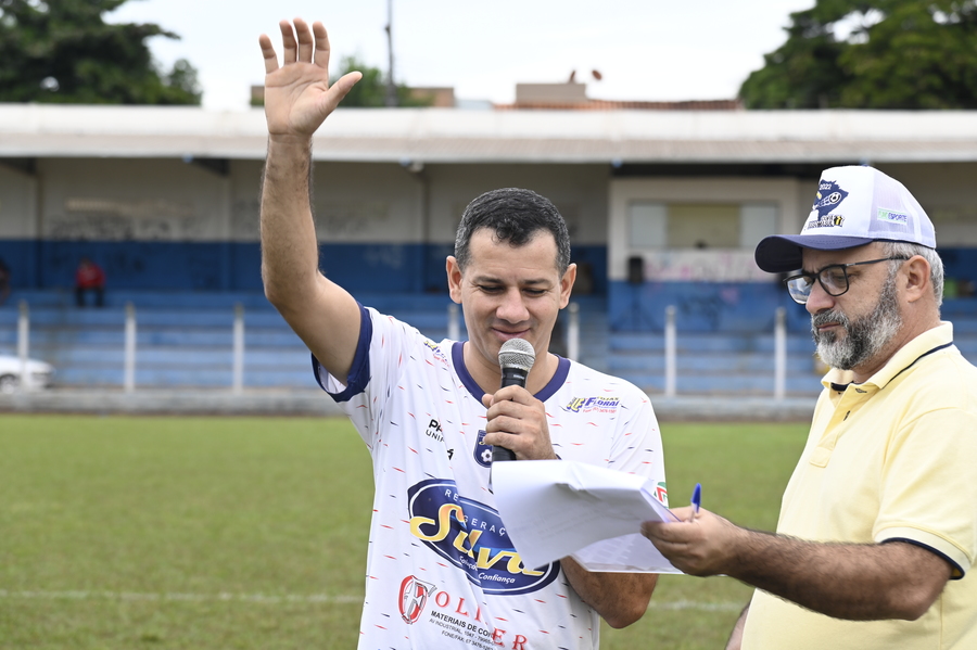 Prefeitura abriu no domingo o Campeonato Municipal de Futebol Suíço
