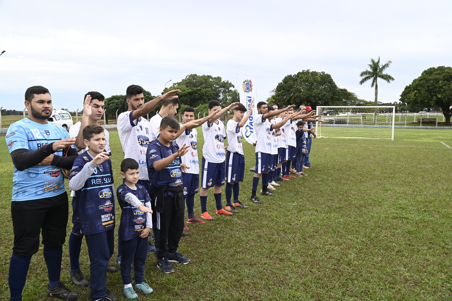 Prefeitura abriu no domingo o Campeonato Municipal de Futebol Suíço