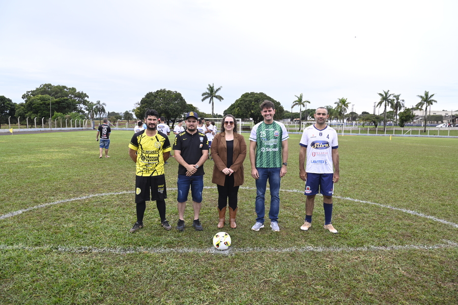Prefeitura abriu no domingo o Campeonato Municipal de Futebol Suíço