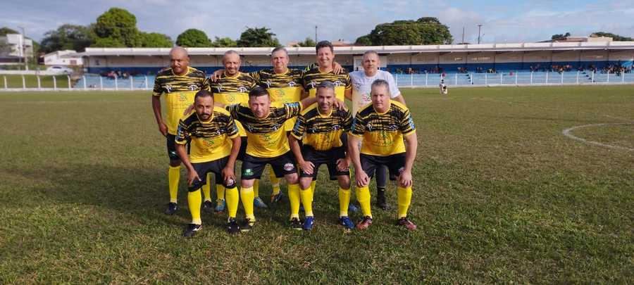 Prefeitura abriu no domingo o Campeonato Municipal de Futebol Suíço
