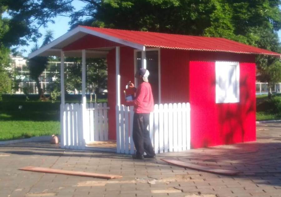Itaquiraí acende hoje as luzes da decoração de Natal na praça Santos Tomazelli