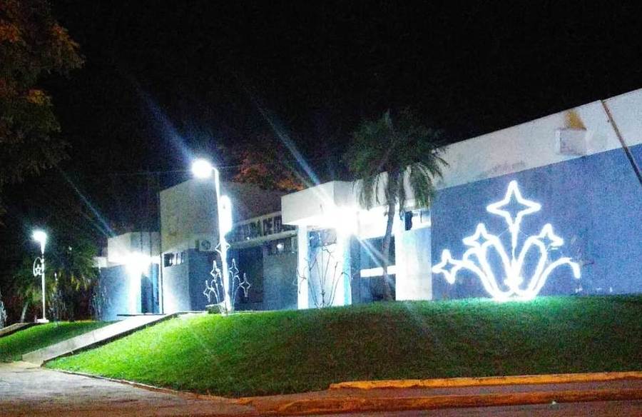 Itaquiraí acende hoje as luzes da decoração de Natal na praça Santos Tomazelli