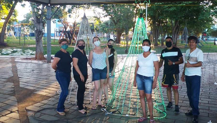 Itaquiraí acende hoje as luzes da decoração de Natal na praça Santos Tomazelli