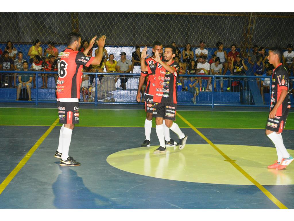 Prefeito Ricardo Fávaro abre o Campeonato Municipal de Futsal 2019