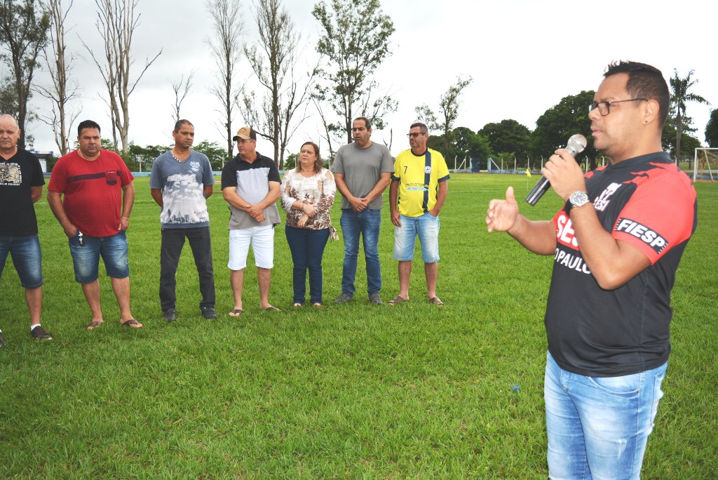 Campeonato Regional de Futebol Suíço de Itaquiraí teve 12 gols na abertura, hoje