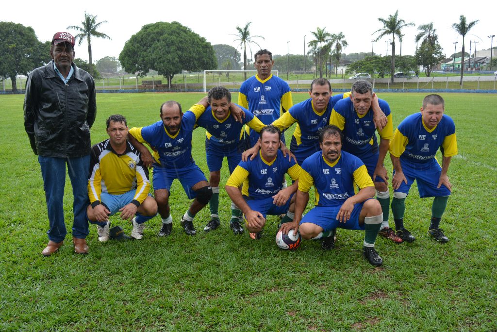 Campeonato Regional de Futebol Suíço de Itaquiraí teve 12 gols na abertura, hoje