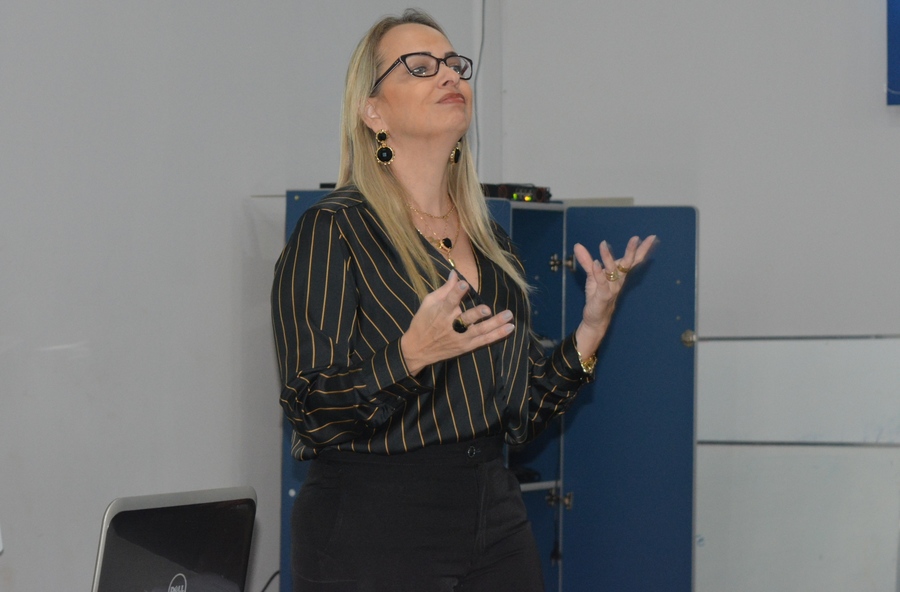 Servidores da Prefeitura de Itaquiraí participam do curso “Estudo Técnico Preliminar e Gerenciamento de Risco”