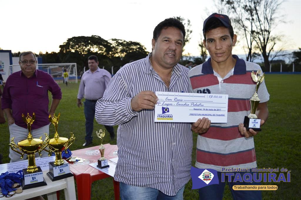 Tesoura vence prova de pedestrianismo disputada nas comemorações dos 37 anos de Itaquiraí