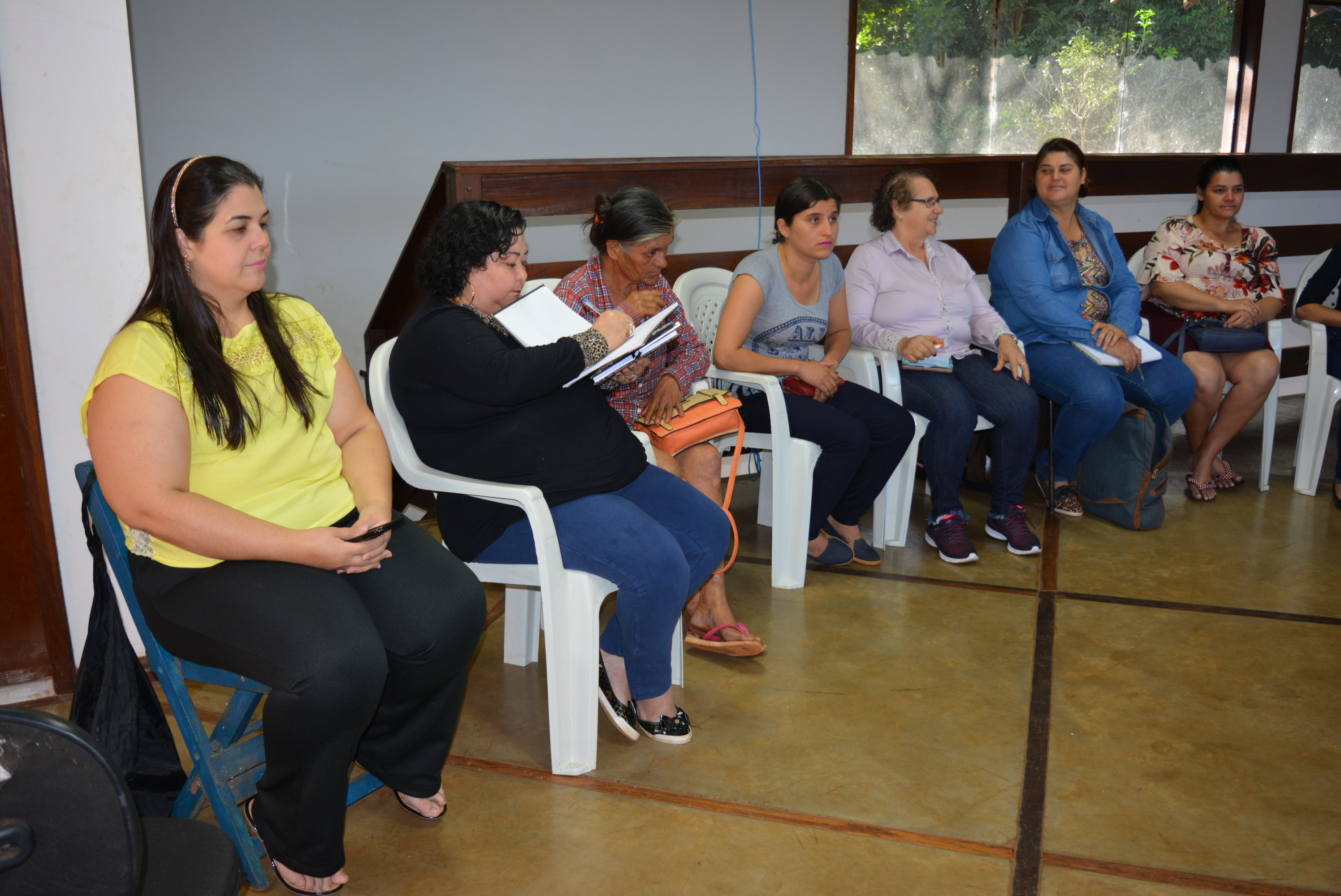 Administração apoia e incentiva o fortalecimento do artesanato de Itaquiraí