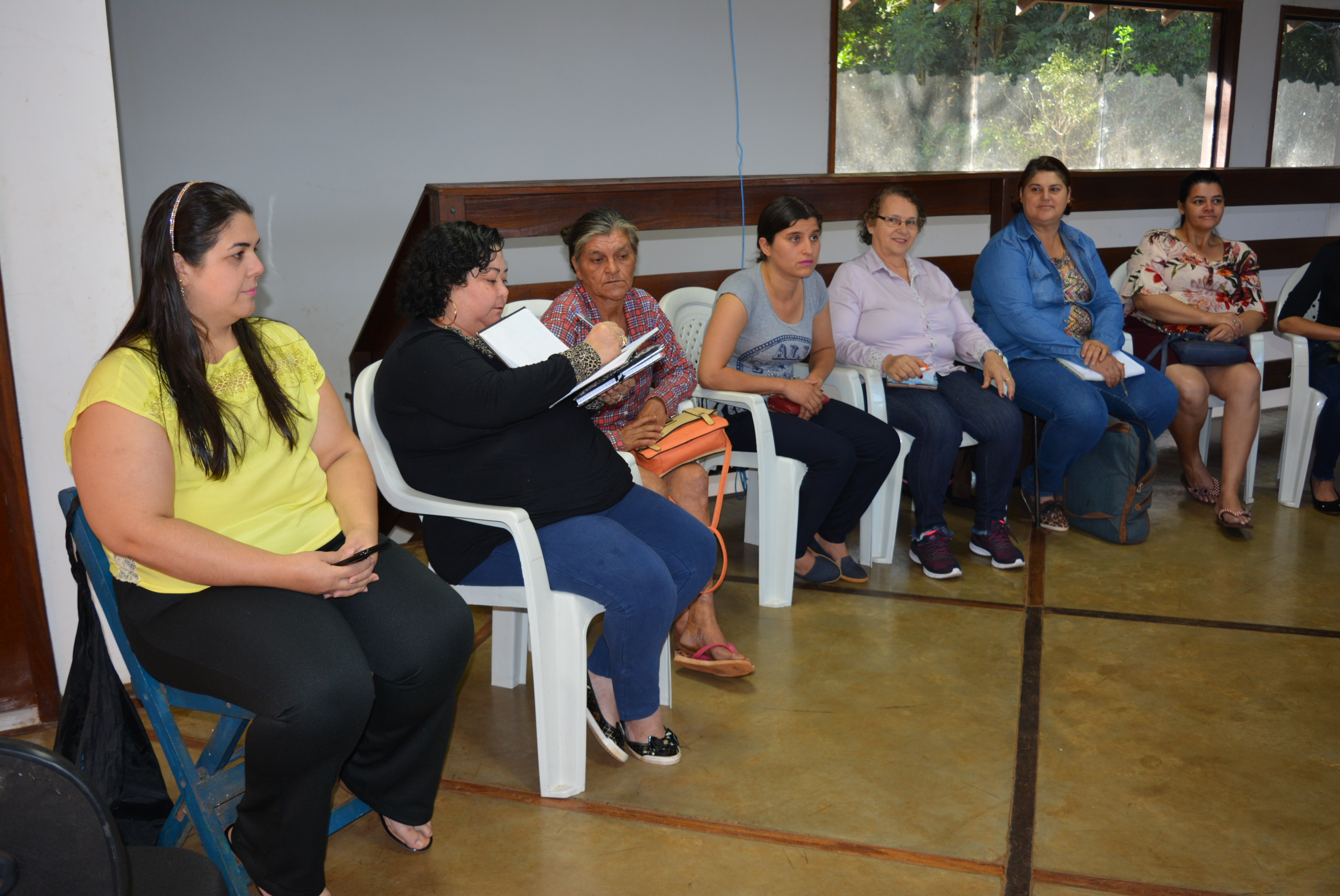 Administração apoia e incentiva o fortalecimento do artesanato de Itaquiraí