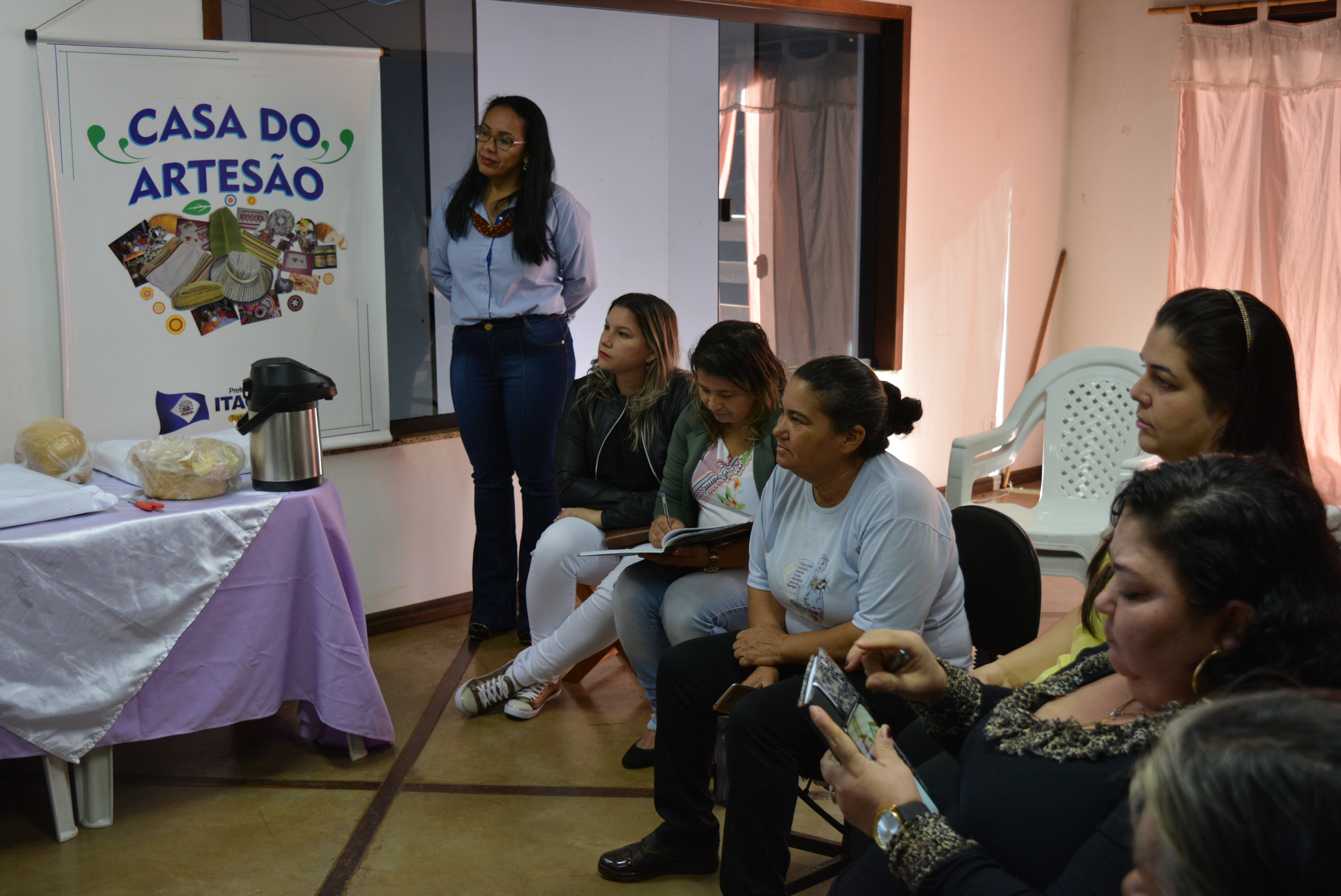 Administração apoia e incentiva o fortalecimento do artesanato de Itaquiraí