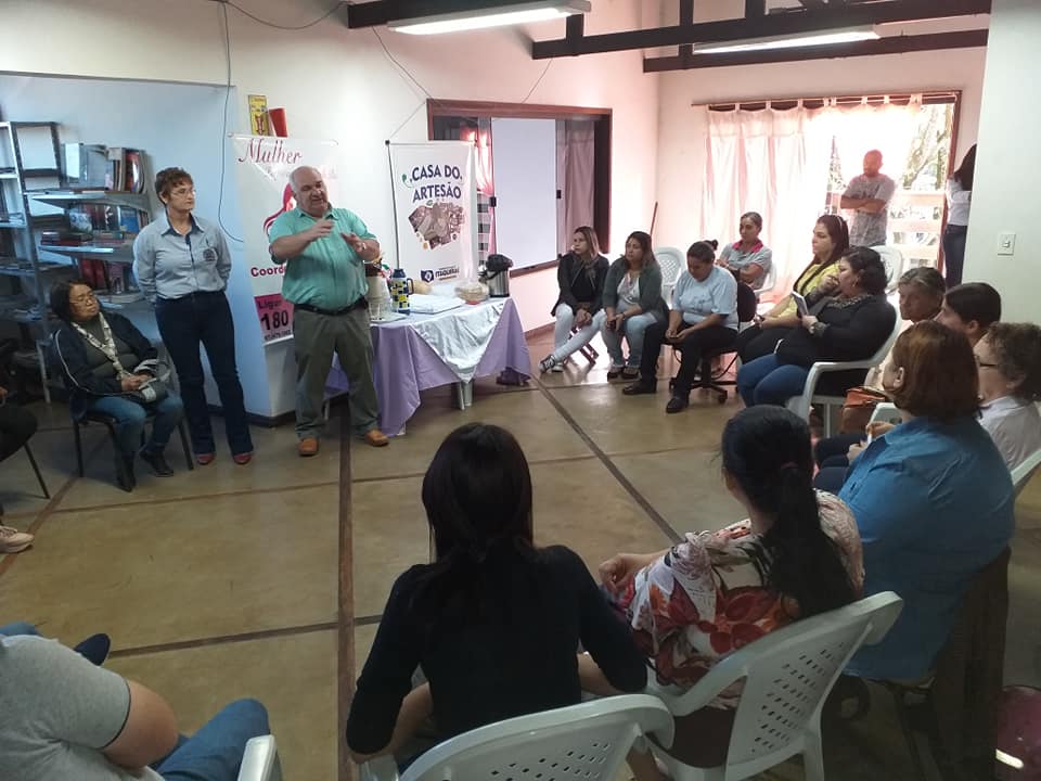 Administração apoia e incentiva o fortalecimento do artesanato de Itaquiraí