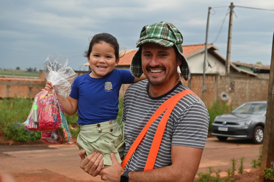 Alegria e Carinho Marcam o Dia das Crianças em Itaquiraí