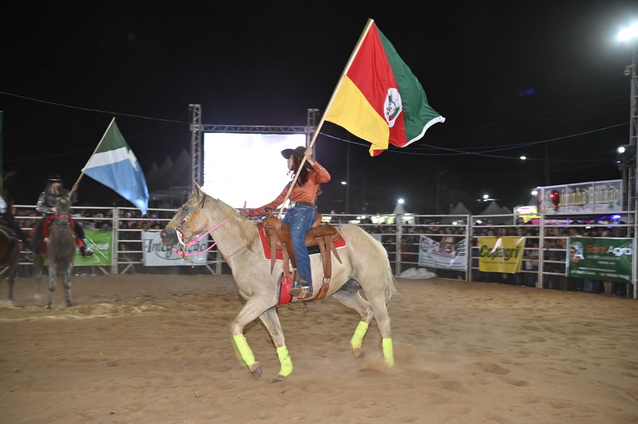 ExpoItaquiraí reuniu mais de 15 mil pessoas, aqueceu o comércio e proporcionou momentos de muita alegria e diversão para as famílias itaquiraienses