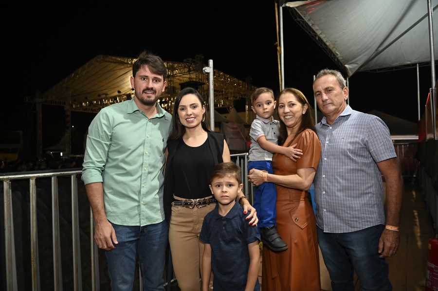 ExpoItaquiraí reuniu mais de 15 mil pessoas, aqueceu o comércio e proporcionou momentos de muita alegria e diversão para as famílias itaquiraienses
