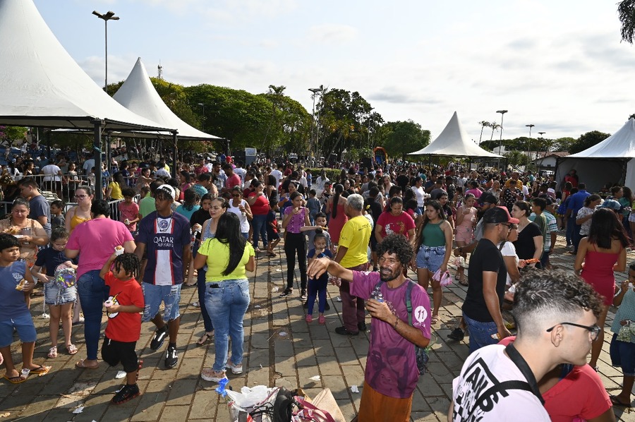 Festa em comemoração ao Dia das Crianças reuniu mais de 7 mil pessoas em Itaquiraí