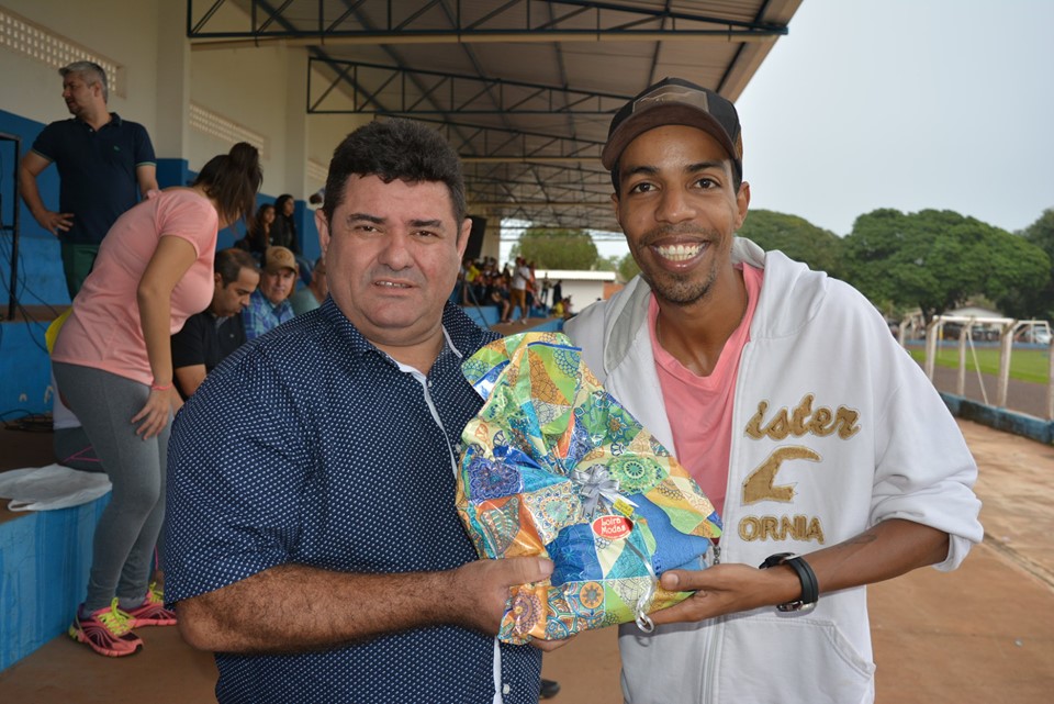 Show de Brindes marcou a festa do aniversário dos 39 anos de Itaquiraí