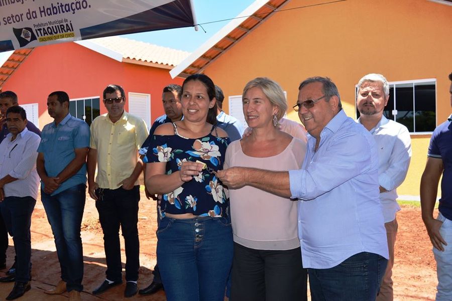 Governo de Itaquiraí já entregou 354 casas populares e programou o início de mais 81