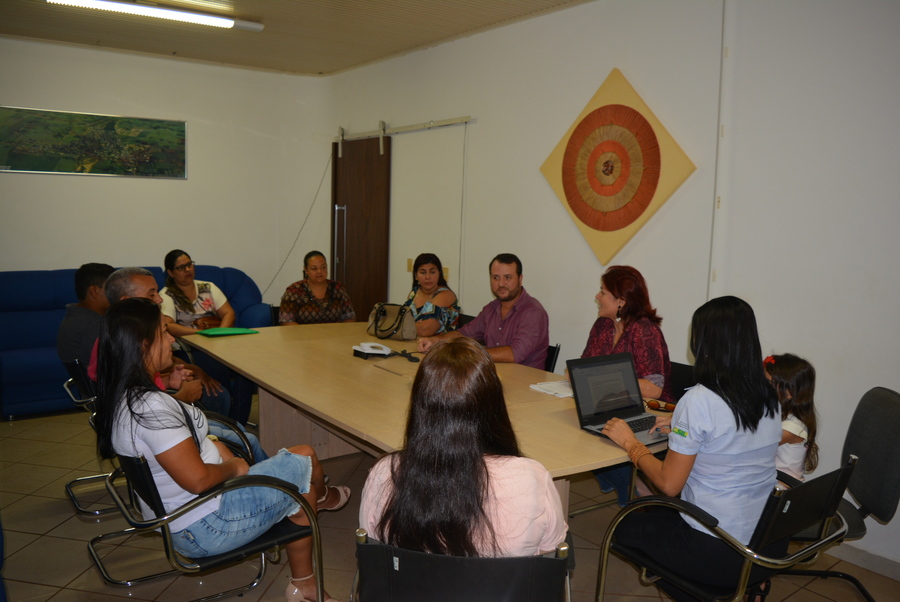 Mano empossa conselheiros tutelares de Itaquiraí que terão mandato de 4 anos