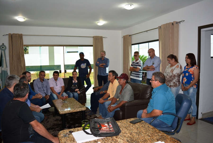 Prefeito Ricardo Fávaro entrega patrulha mecanizada para duas associações rurais