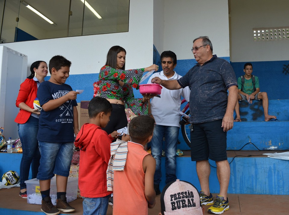 Show de Brindes marcou a festa do aniversário dos 39 anos de Itaquiraí