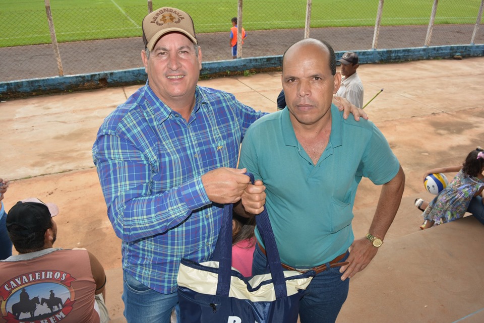 Show de Brindes marcou a festa do aniversário dos 39 anos de Itaquiraí