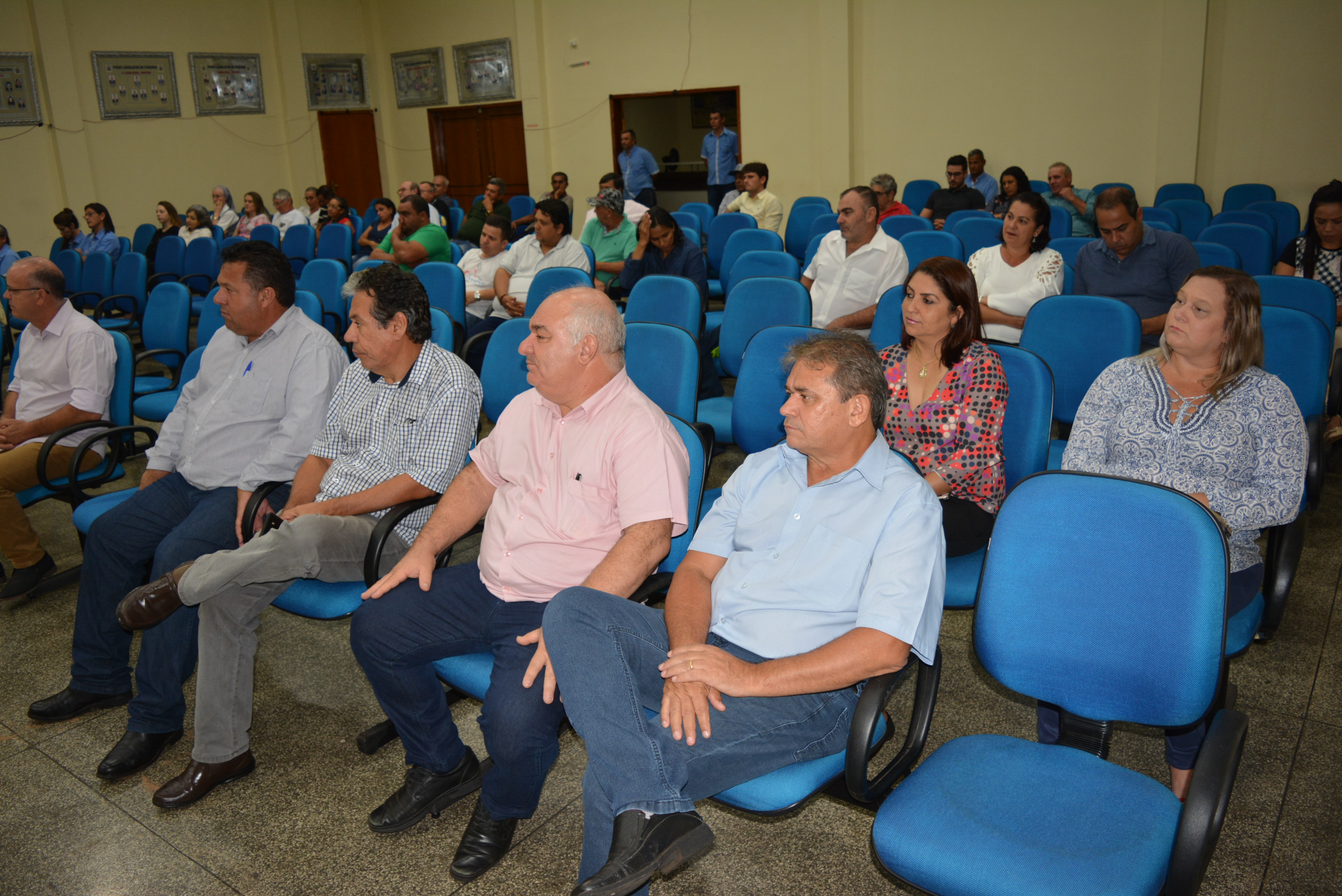 Prefeito Ricardo prestigia abertura dos trabalhos legislativos e anuncia obras