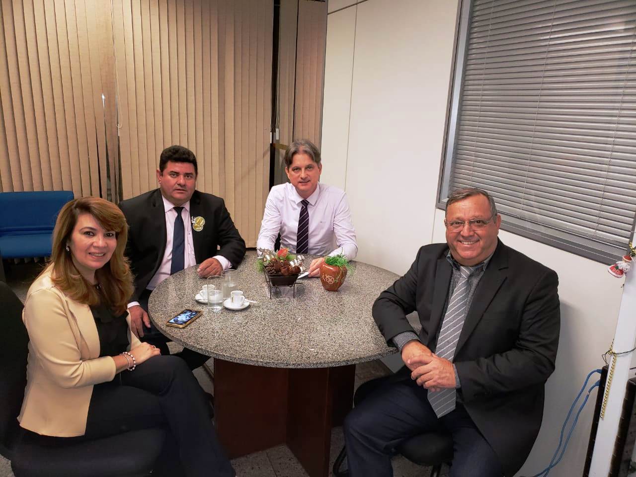 Prefeito Ricardo e vereador Edilson buscam liberação de emendas e convênios, em Brasília
