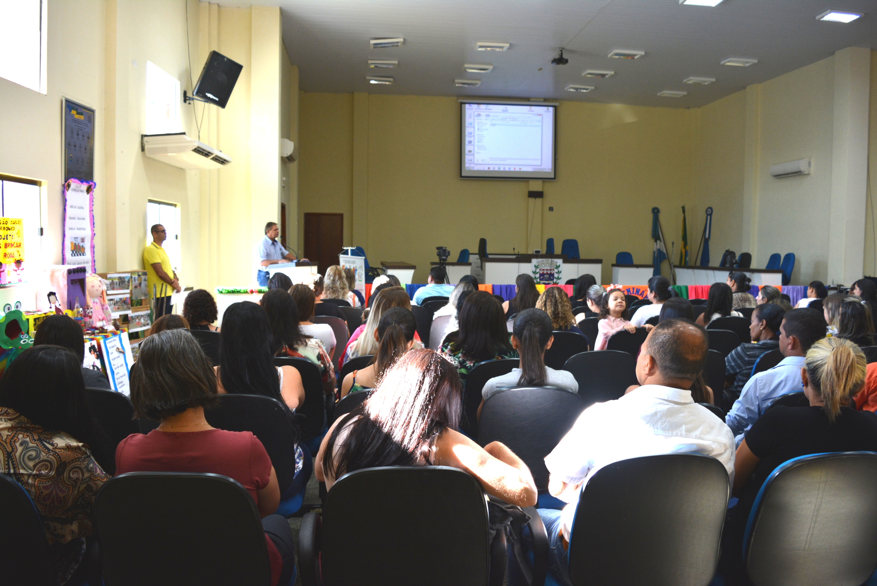 Itaquiraí realiza hoje o 5º Seminário da Educação Infantil