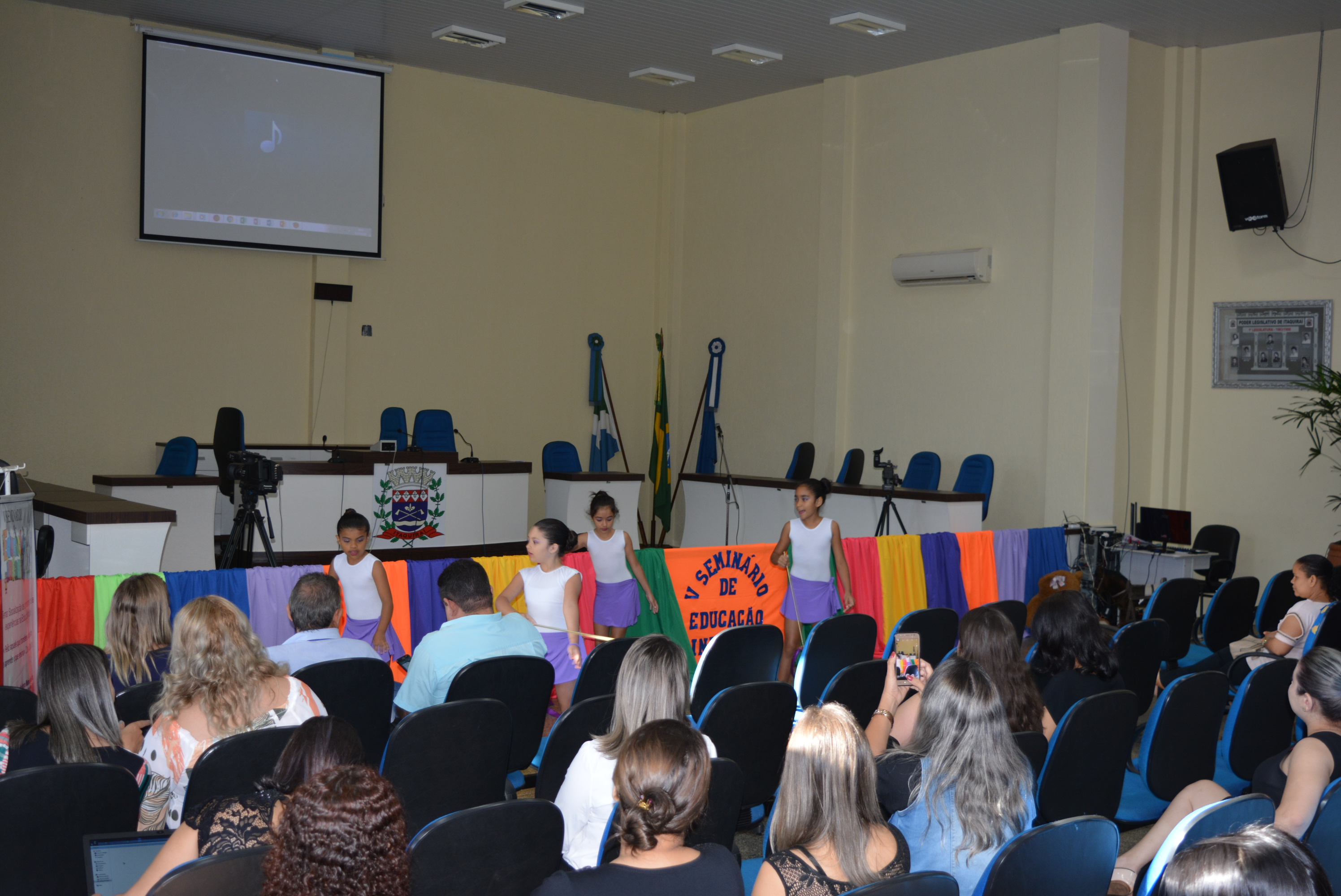 Itaquiraí realiza hoje o 5º Seminário da Educação Infantil