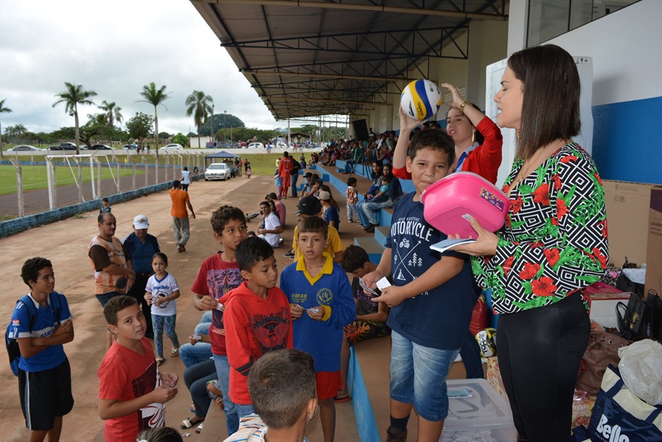 Show de Brindes marcou a festa do aniversário dos 39 anos de Itaquiraí