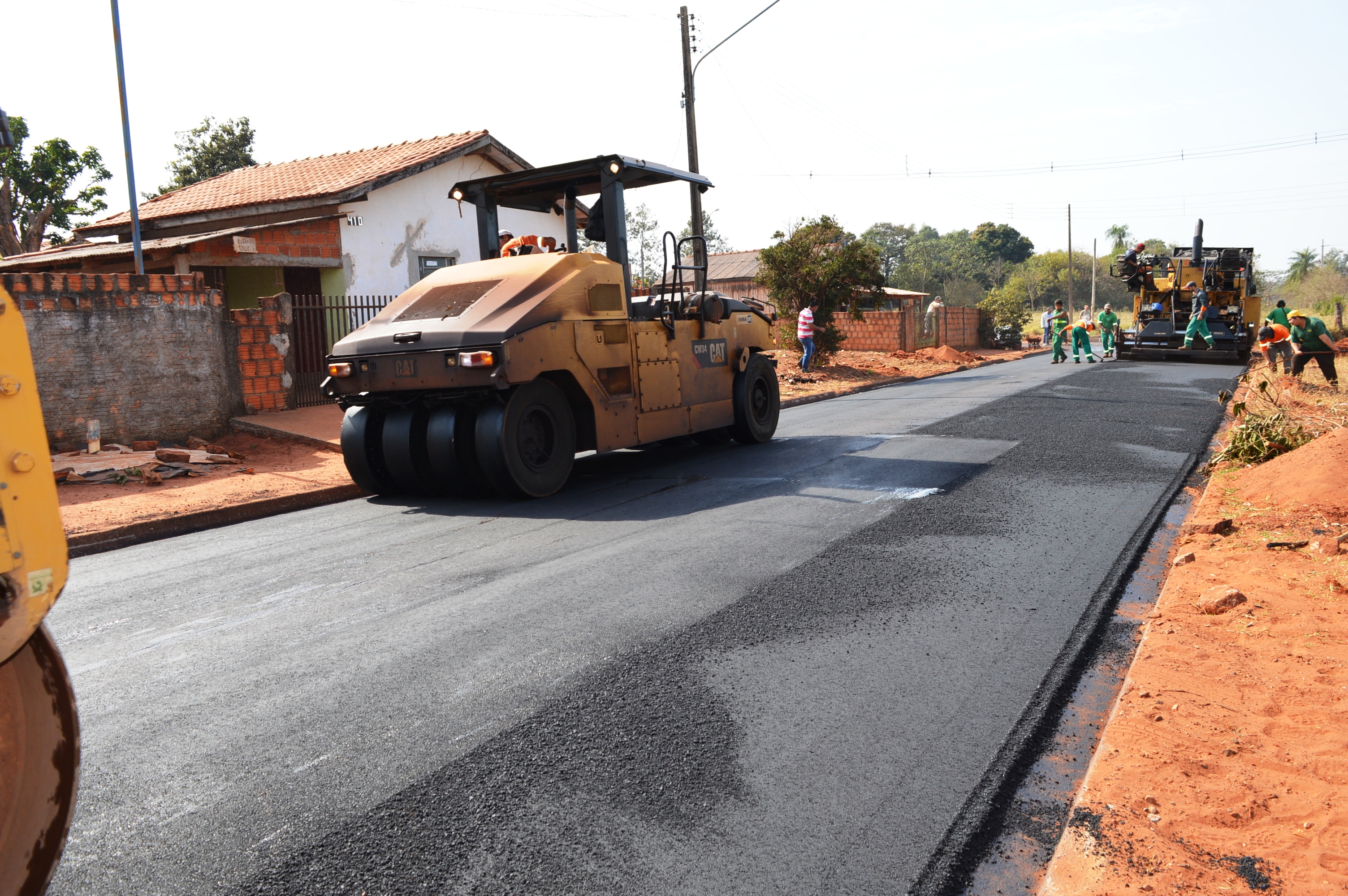 Prefeitura conclui 100% de recapeamento das ruas do Jardim Primavera, com verba do Estado