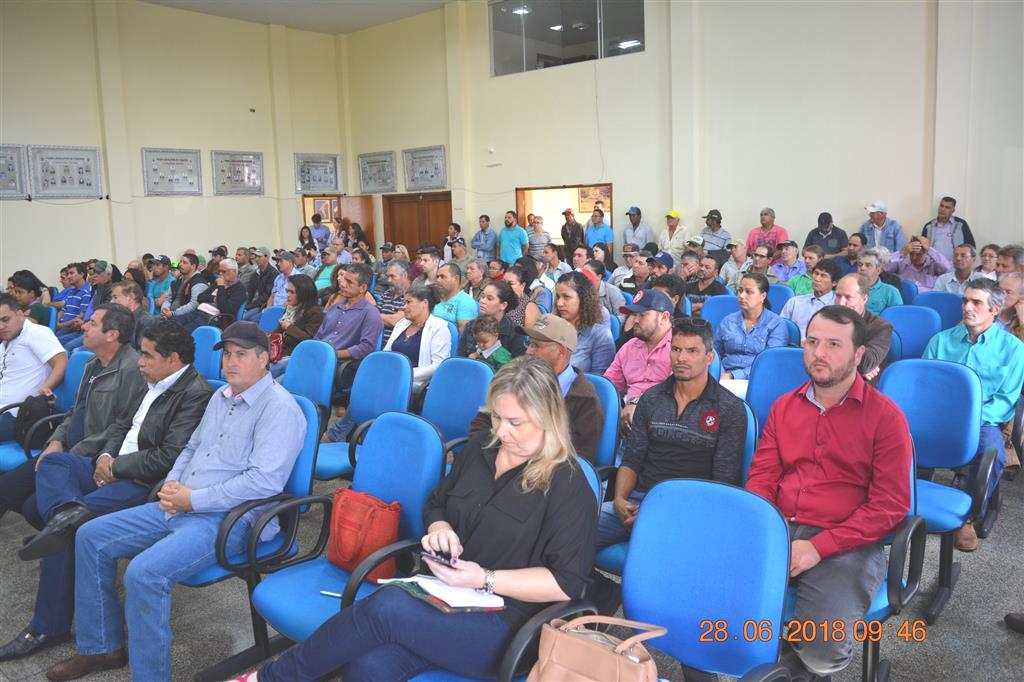 Autoridades da AL, Prefeitura, Câmara, Incra, MDA e Agehab discutem a regularização fundiária em Itaquiraí