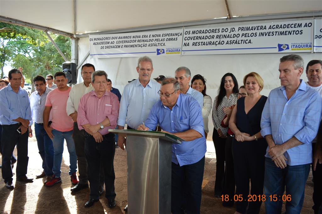 Governador Reinaldo inaugura pavimentação do N. Era e N. Esperança e lança restauração de ruas do Jardim Primavera