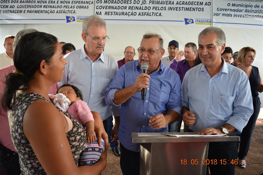 Governador Reinaldo inaugura pavimentação do N. Era e N. Esperança e lança restauração de ruas do Jardim Primavera