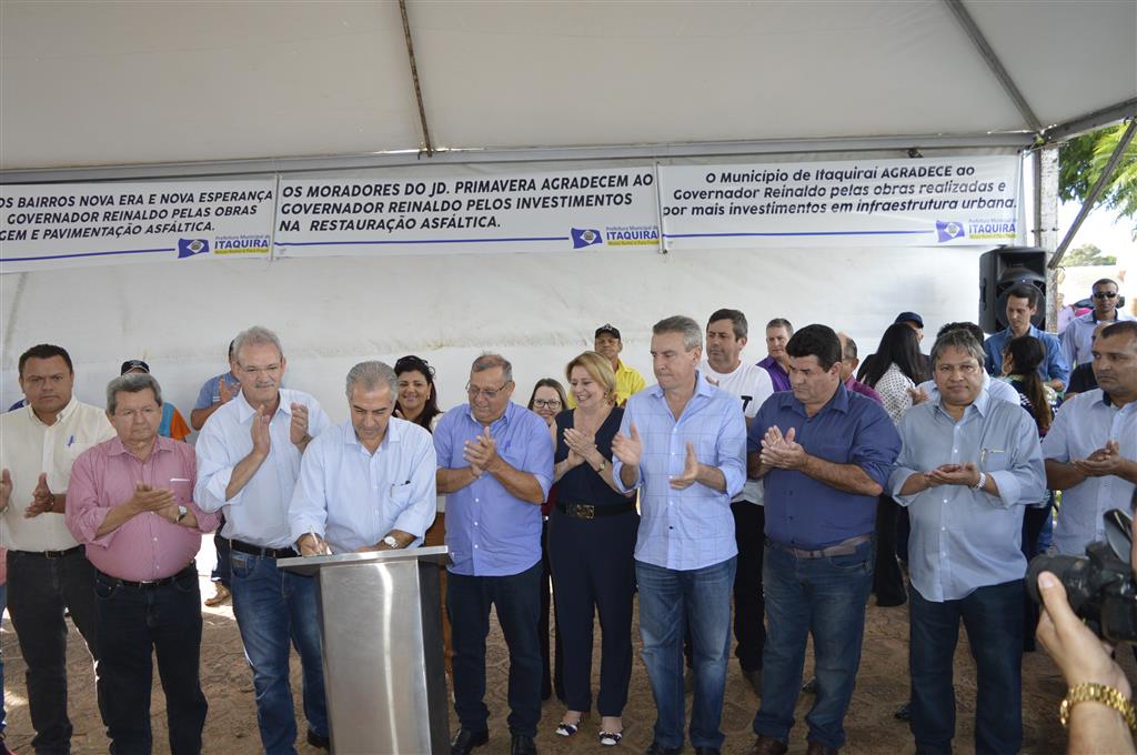 Governador Reinaldo inaugura pavimentação do N. Era e N. Esperança e lança restauração de ruas do Jardim Primavera