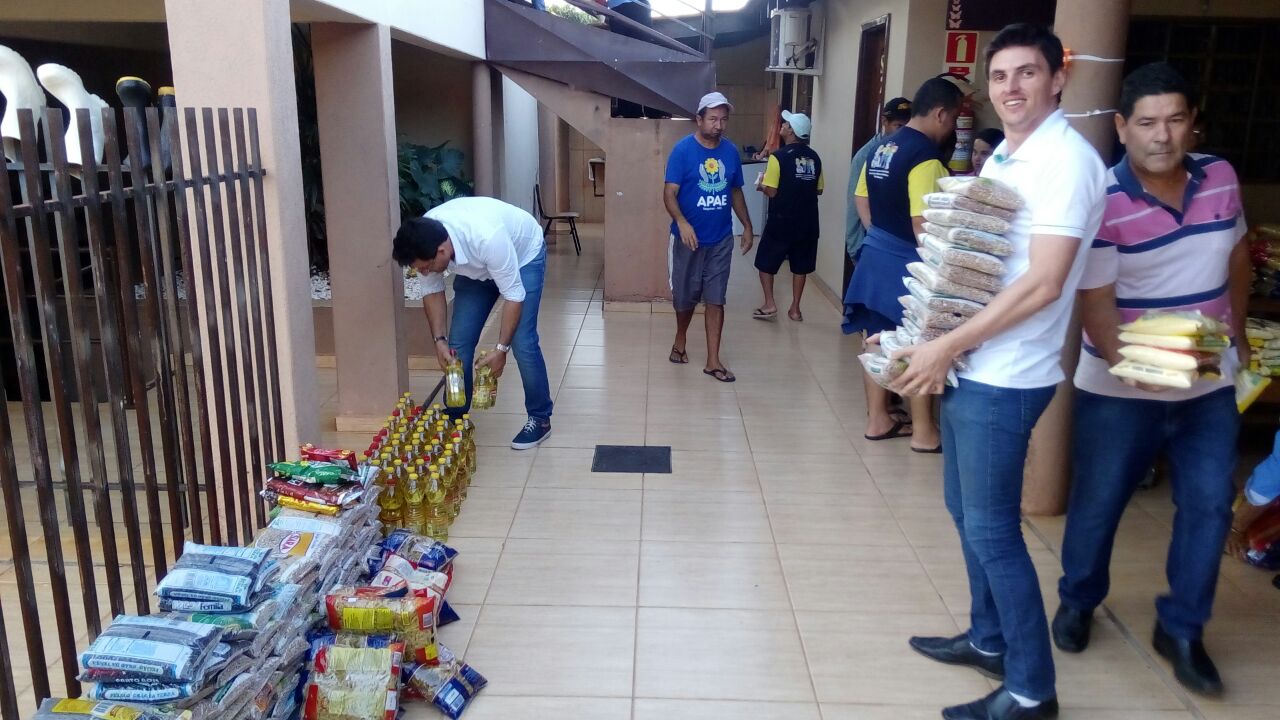 Contrapartida Social da Expo Itaquiraí arrecadou na sexta-feira e domingo 1.513 quilos de alimentos