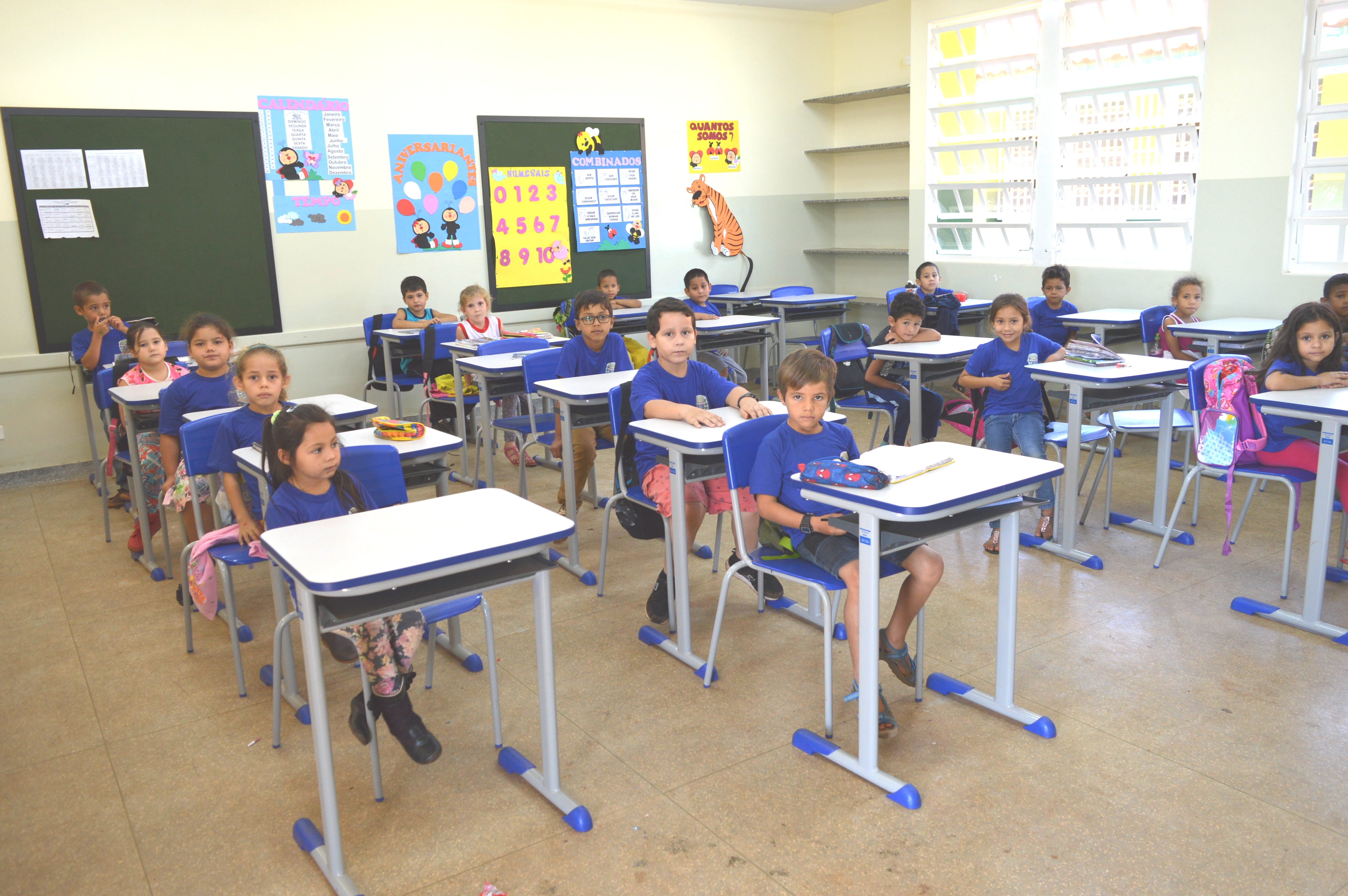 Moderna escola construída no Assentamento Santo Antônio entra em funcionamentos com 1.500 alunos