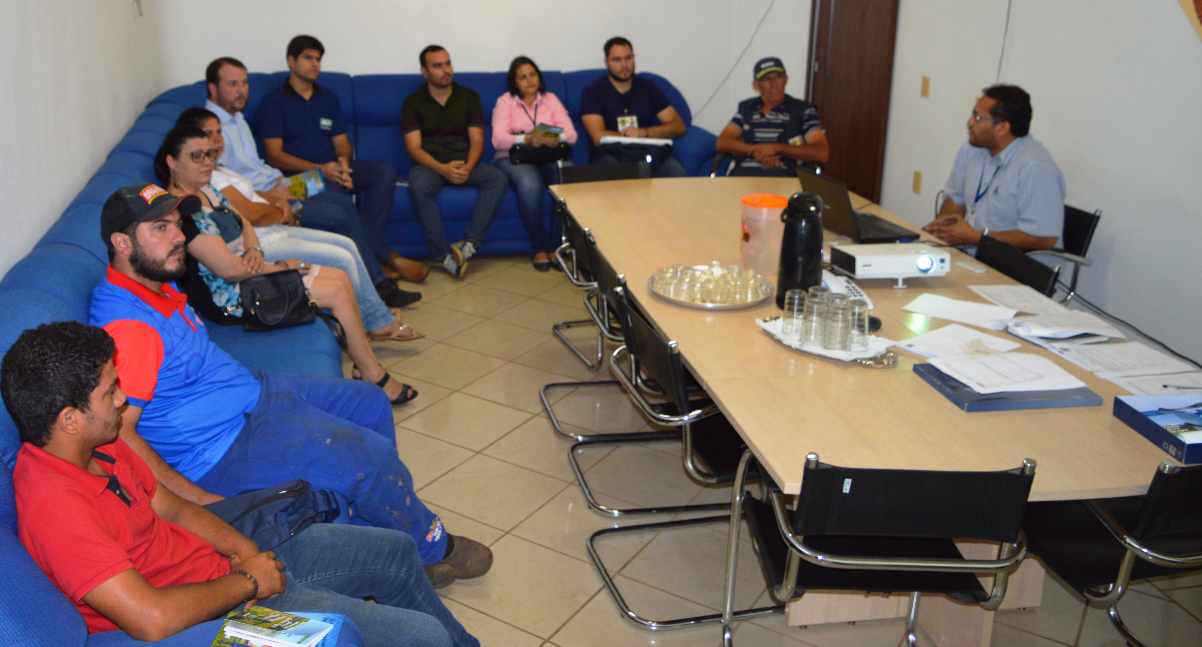 IBGE realiza 2ª reunião sobre o Censo Agro 2017, em Itaquiraí; entrevistas na zona rural vão até fevereiro de 2018
