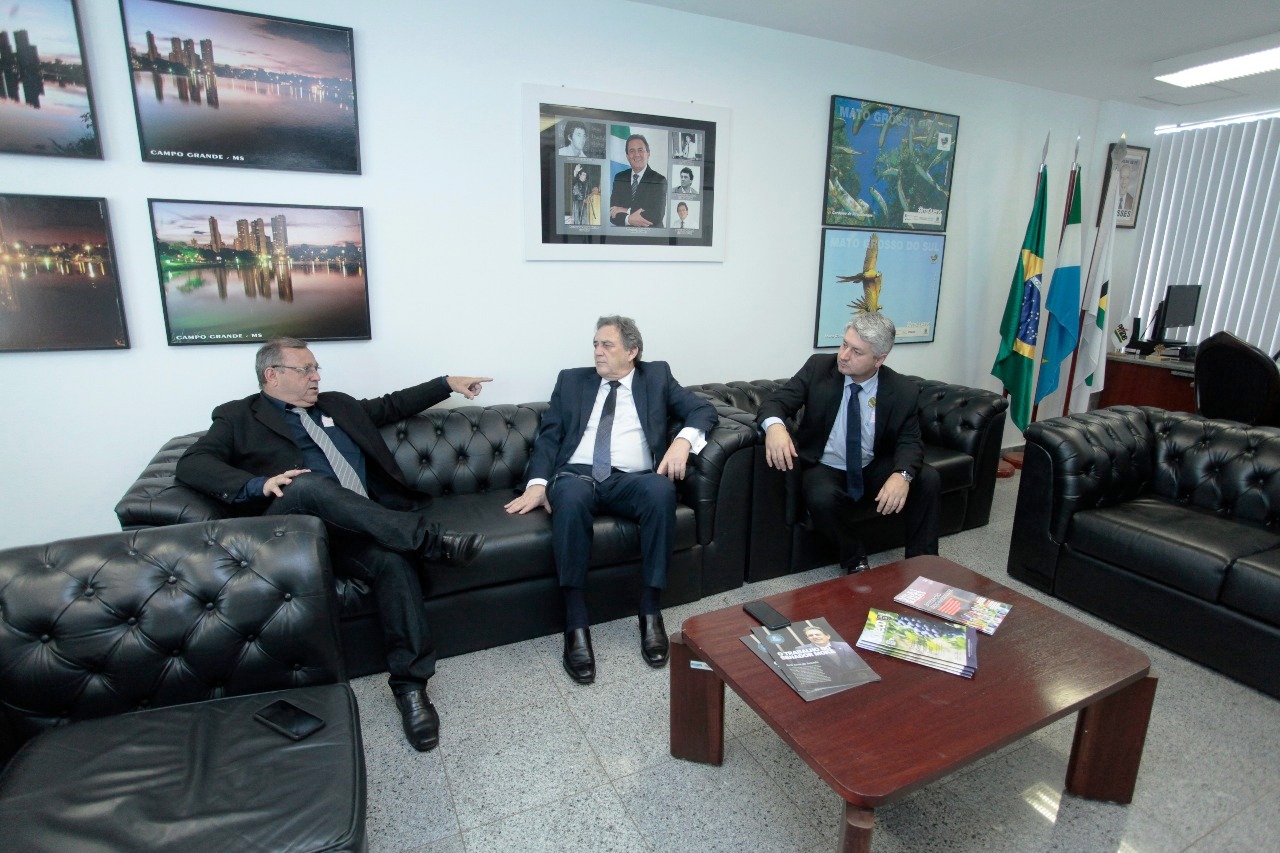 Prefeito Ricardo mantém agenda com Senador Moka e com governador Reinaldo, em Brasília-