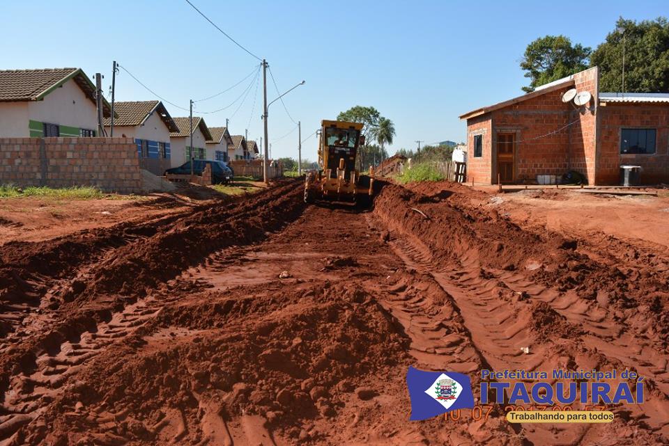 Pavimentação asfáltica das ruas do Jardim Nova Esperança I e II e Nova Era entram em fase final