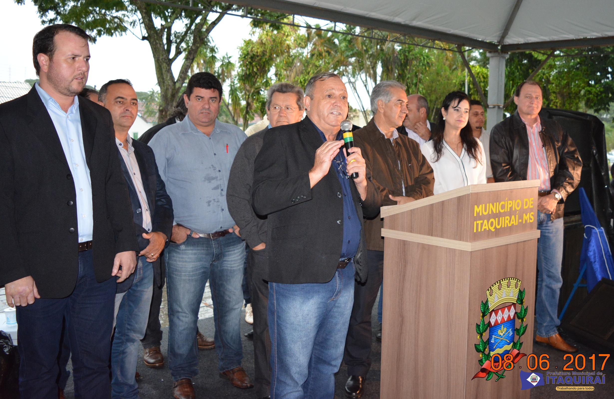 Itaquiraí recebeu R$ 6,8 milhões em obras entregues pelo governador Reinaldo e prefeito Ricardo