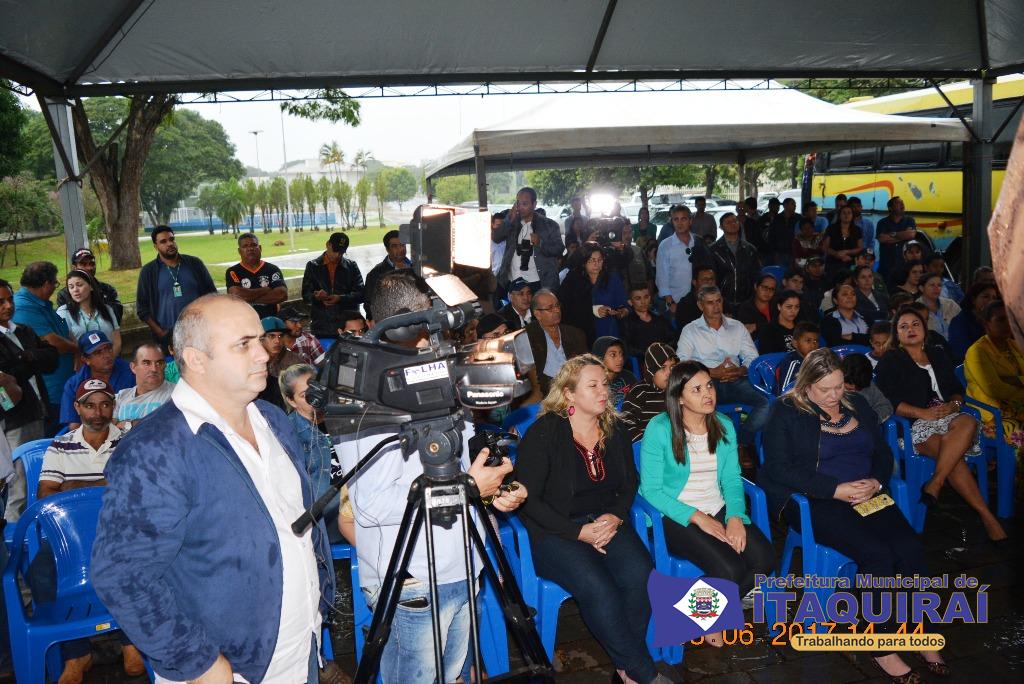 Itaquiraí recebeu R$ 6,8 milhões em obras entregues pelo governador Reinaldo e prefeito Ricardo