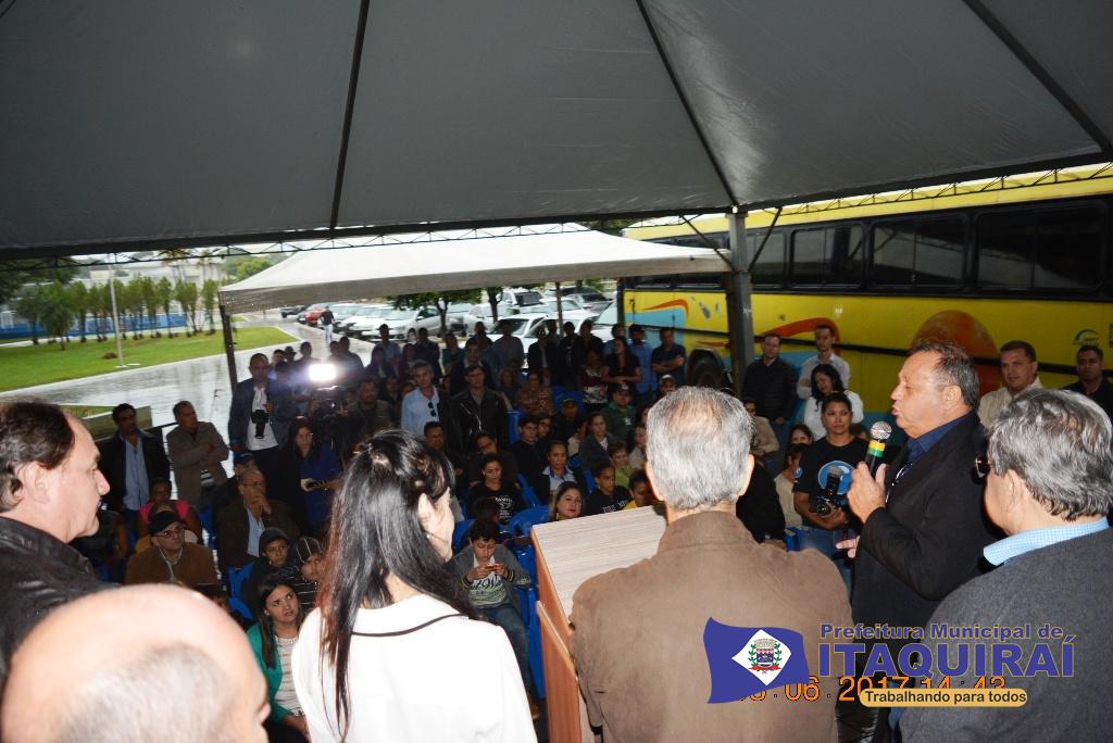 Itaquiraí recebeu R$ 6,8 milhões em obras entregues pelo governador Reinaldo e prefeito Ricardo