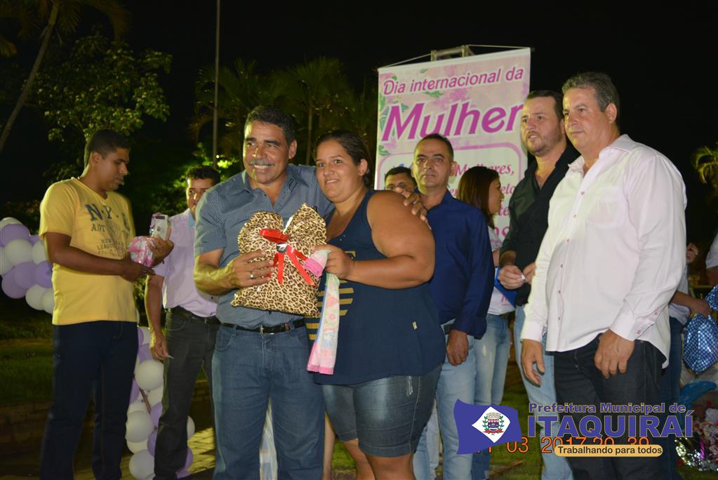 Sucesso total a festa promovida pela Prefeitura em homenagem às mulheres de Itaquiraí