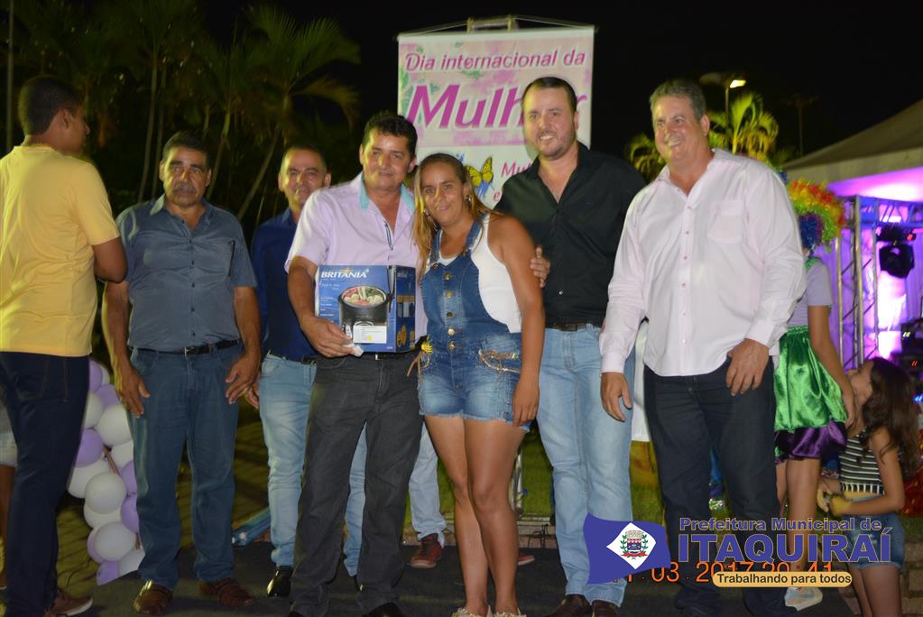 Sucesso total a festa promovida pela Prefeitura em homenagem às mulheres de Itaquiraí