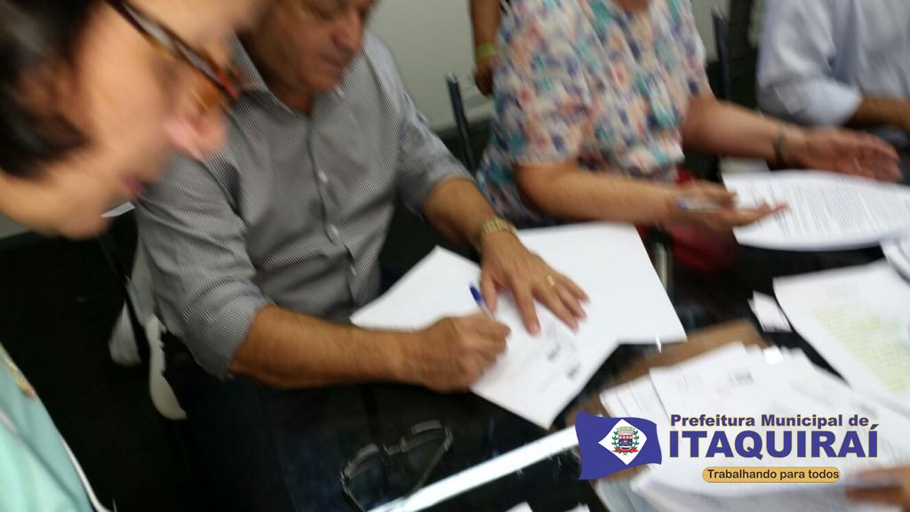 Prefeito Ricardo assina R$ 275 mil de convênios oriundos de emendas parlamentares