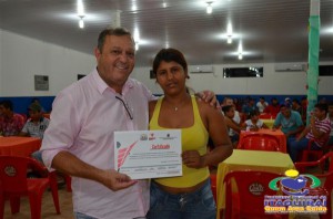 Alunos de cursos profissionalizante da Prefeitura/IMPACTO recebem certificados