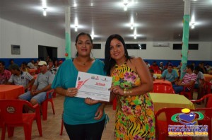 Alunos de cursos profissionalizante da Prefeitura/IMPACTO recebem certificados